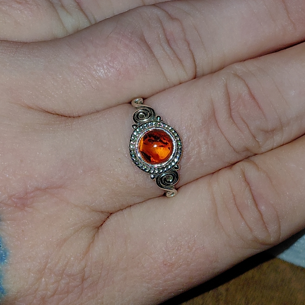 Dainty Sterling Silver Amber Ring - Picture 4 of 10